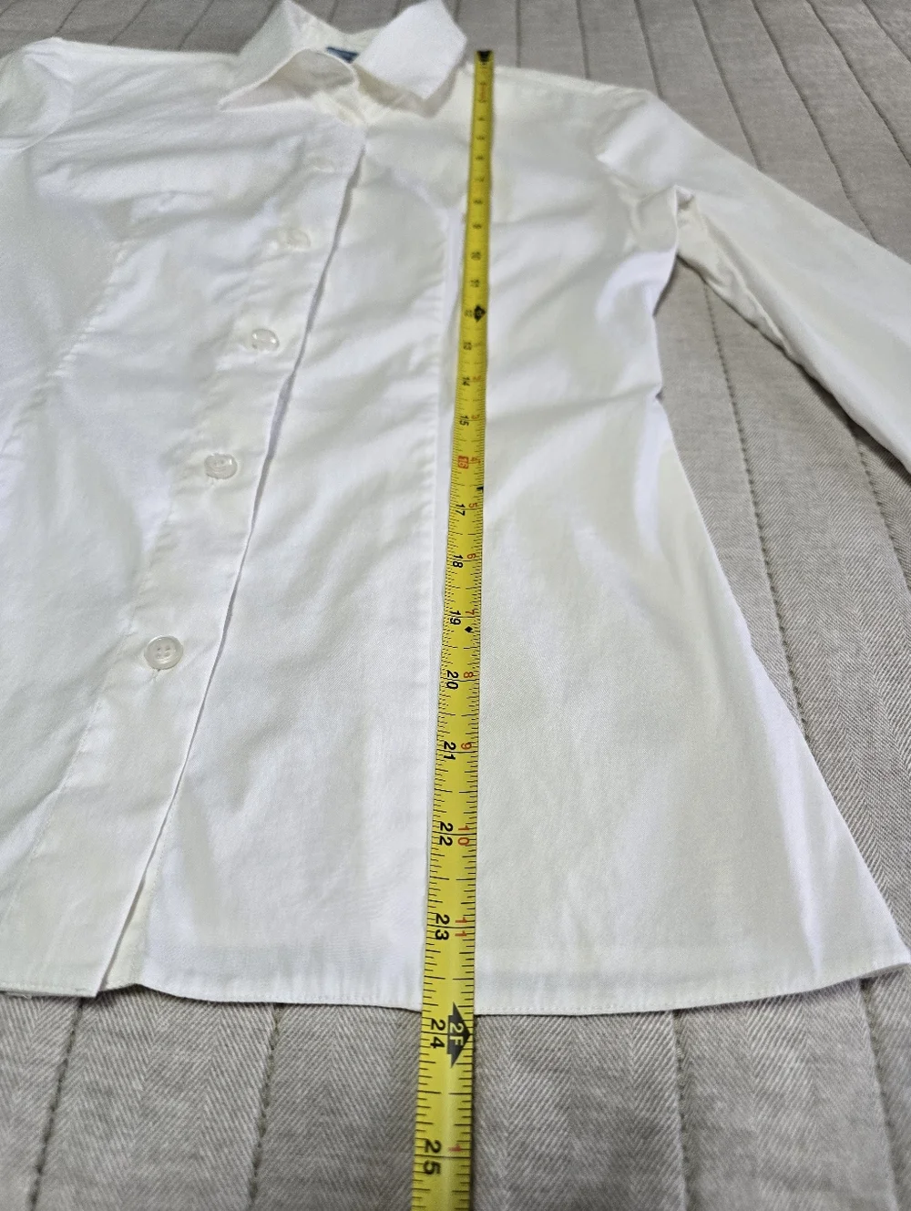 PRADA Classic Poplin Button Down Blouse - Tailored Fit - Picture 8 of 10